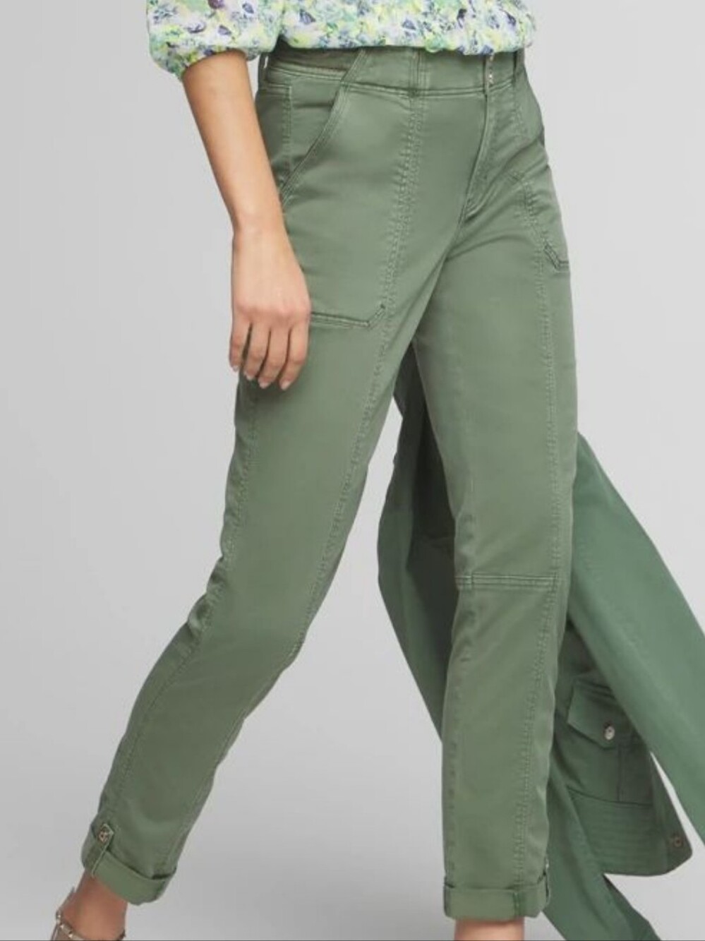WHBM Pret-A-Peti Straight Crop Pants (8)